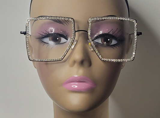 Weekend Ready Square Sunglasses (Black)