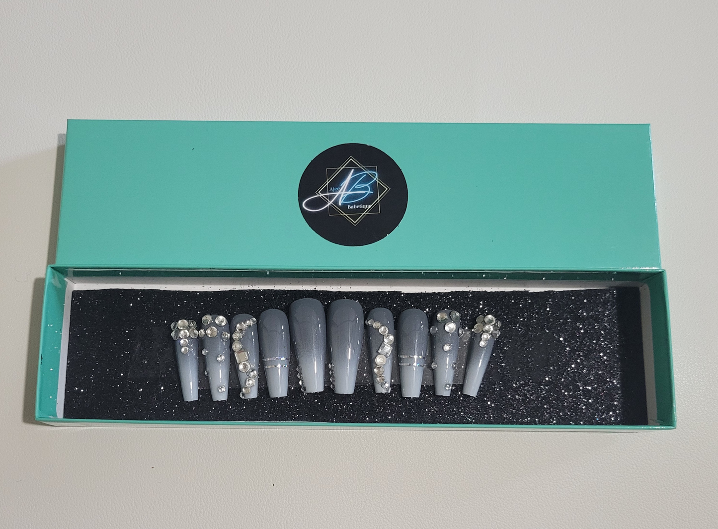 Gray Ombre Press ons Nails