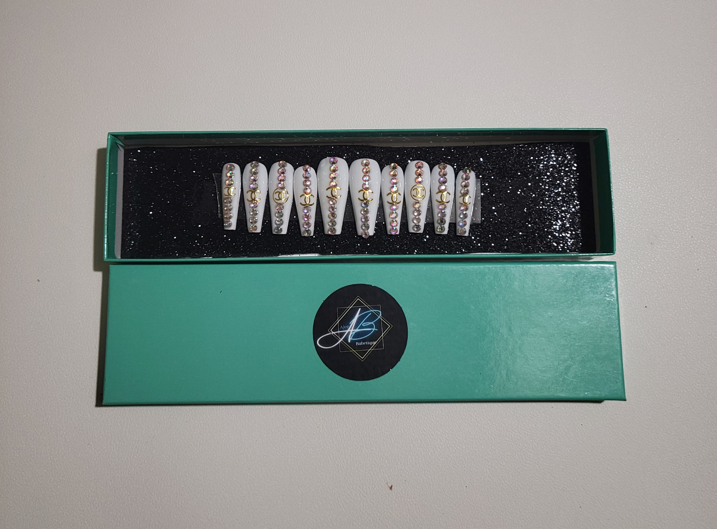 Vine of Rhinestone Press ons Set