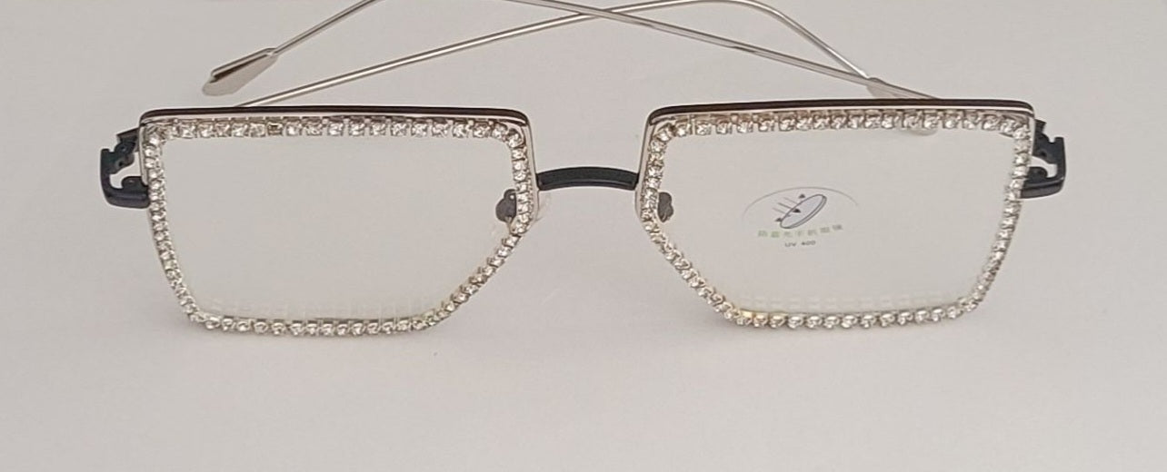 Weekend Ready Square Sunglasses (Black)