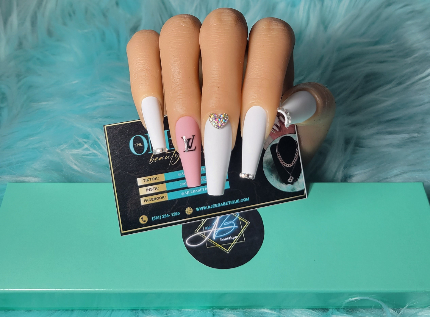 Love Luxury Press on Nails