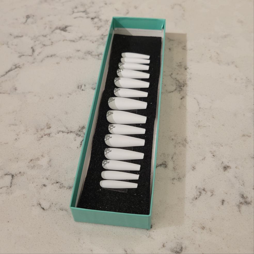 Classic White Press On Nails