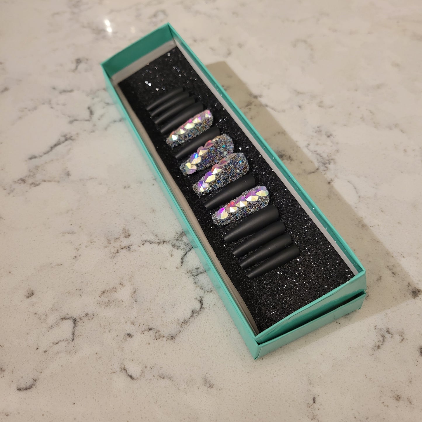 Black Heart Press On Nails