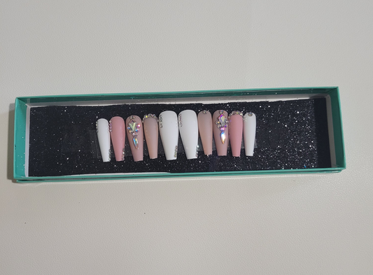 Different Shades Of Pink Press Ons Set