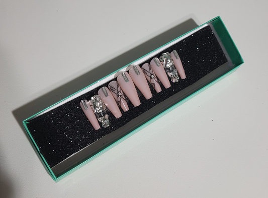 Fallen Diamond Press on Nails