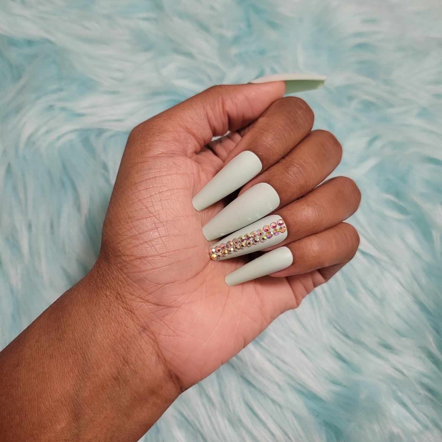 Mint Green Press on Nails