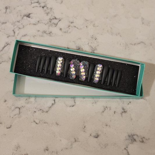 Black Heart Press On Nails